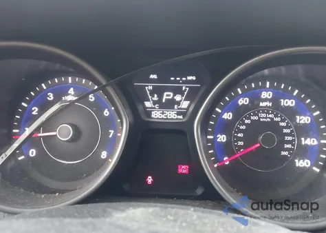 2015 Hyundai Elantra Limited z USA, uszkodzony, nr VIN 5NPDH4AE7FH641668